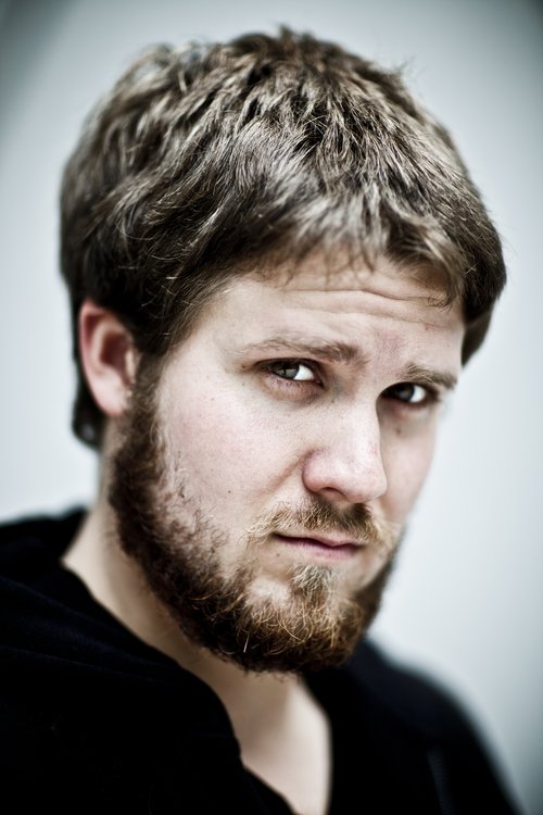 Jonas Van Thielen as Piet