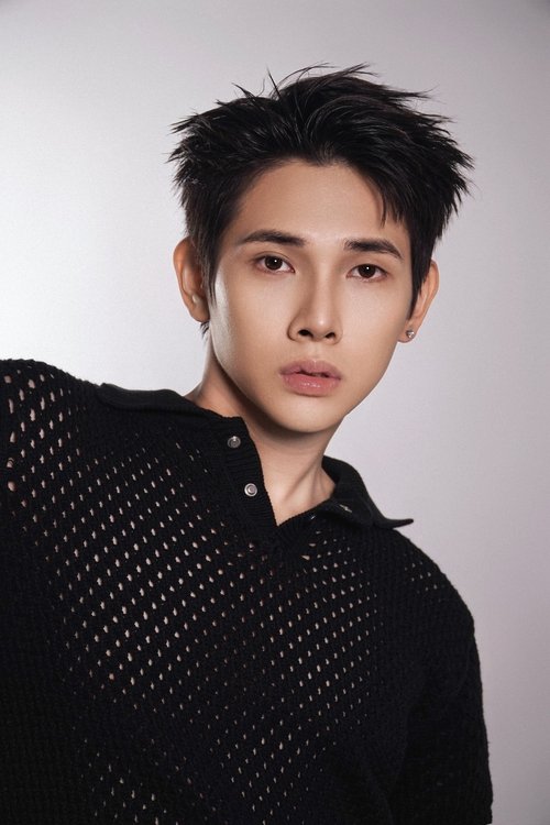 Lý Hạo Mạnh Quỳnh as Tú