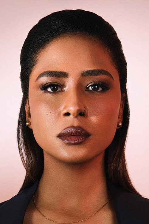 Eiman Yousif as Mona