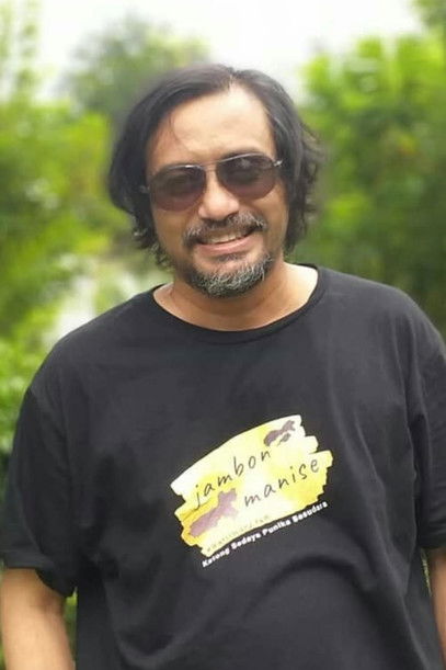 Melkias Wattimury as Karno