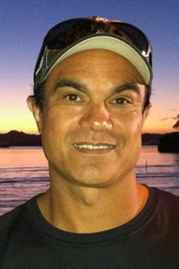 Jeff Cadiente as Uziel