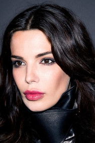 Martine Argent as Amanda Chavez