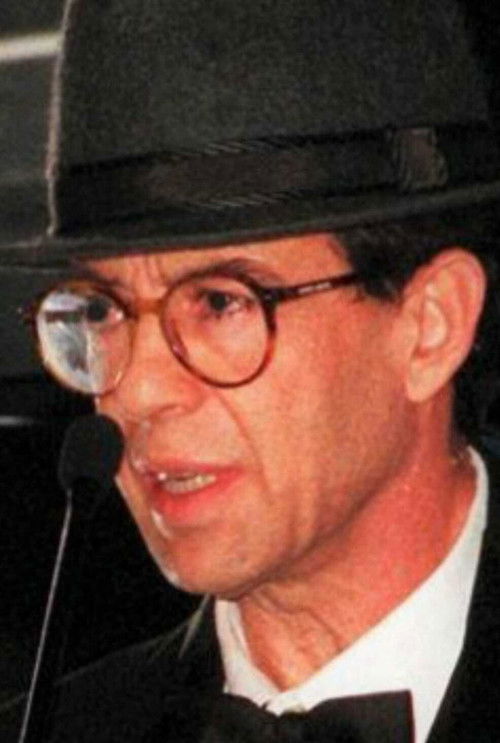 Ricardo Franco as Javier