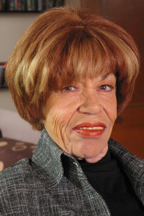 Teresa Gutiérrez as Cardenal Popescu