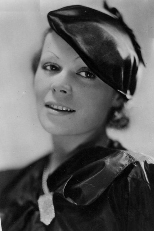 Ali Ghito as Fräulein Keller