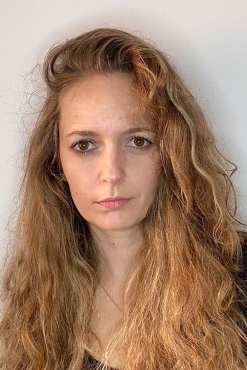 Dagna Dywicka as Mother