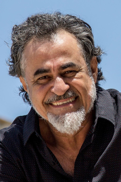 Carlos Betão as Bira