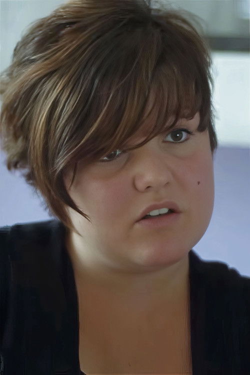 Janina Engelhardt as Sarah