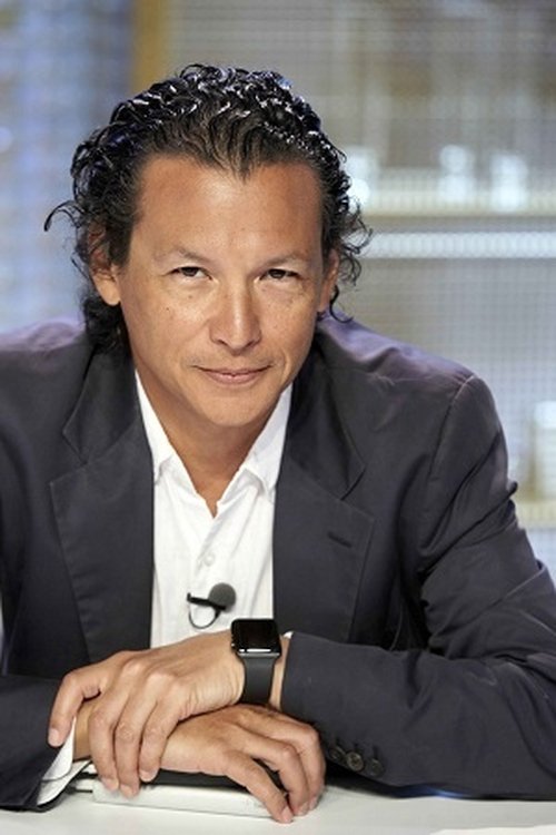Bobby Chinn as Presenter