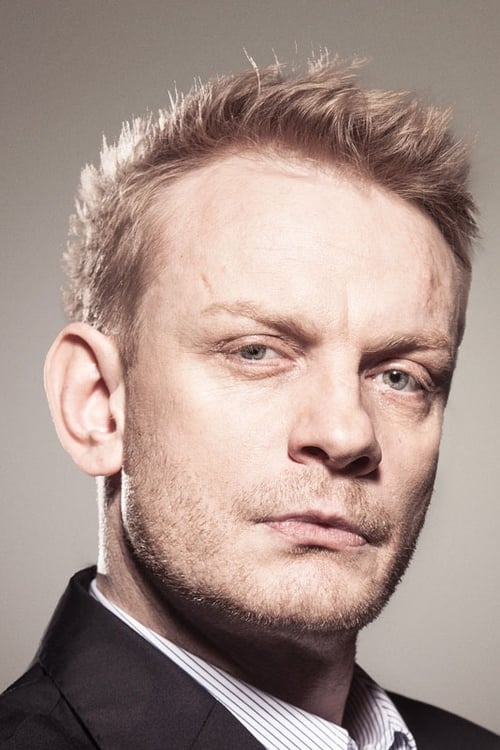 Bartosz Żukowski as "Mucha"