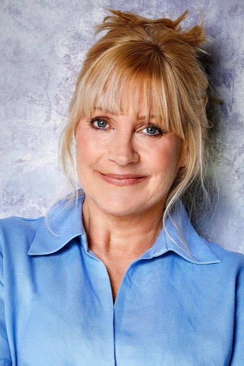 Malandra Burrows as Kathy Glover