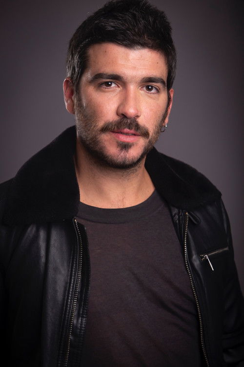 Ricardo Pais Nunes as Xavier