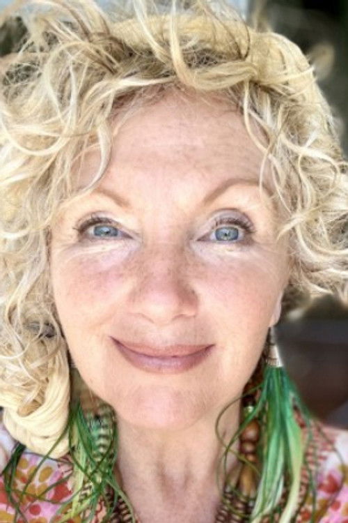 Anaiya Sophia as Self - Priestess