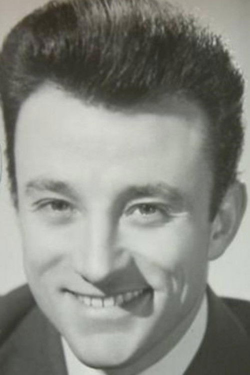 Francis Linel as Francis Marchetti, aka 'Francis le boîteux'