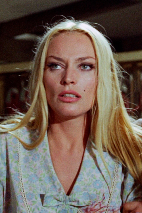 Maggie Kimberly as Elizabeth