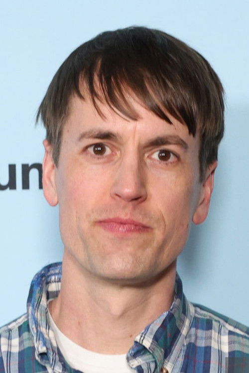 Pete Ohs as Bar Circle