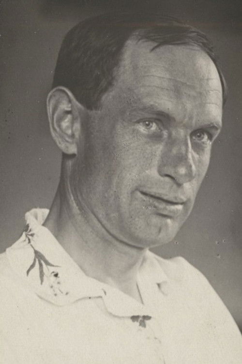 Mykyta Ilchenko as Maksym Kryvonis