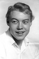 Valentin Grachyov as Anatoliy Golbov