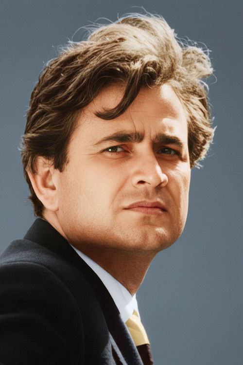 Hidayet Pelit as Bekçi