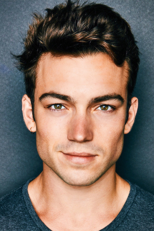 Rory Gibson as Damon