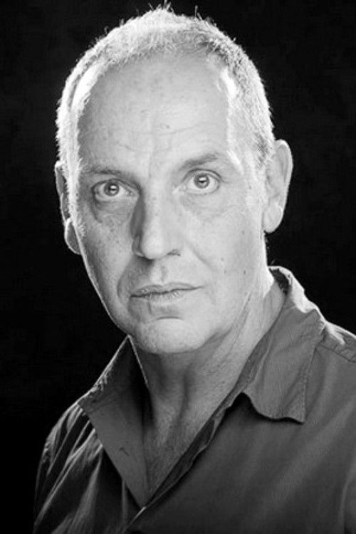 Josep Ferrer as Manservant