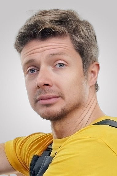 Pierric Tenthorey as Spicy