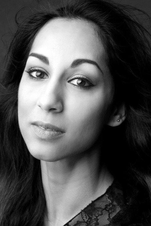 Sarah Kundi as Snowflake / Flower