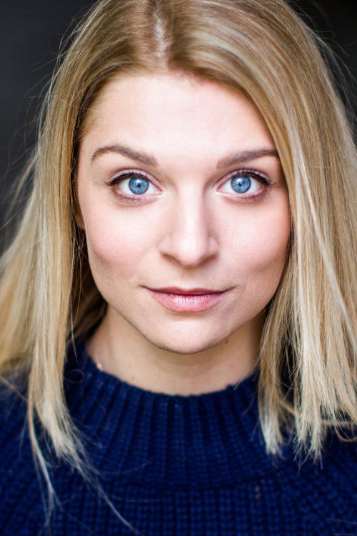 Lydia Lakemoore as Seven