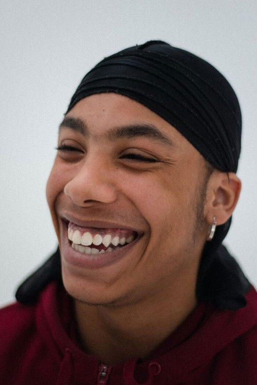 Yfendo van Praag as Joey