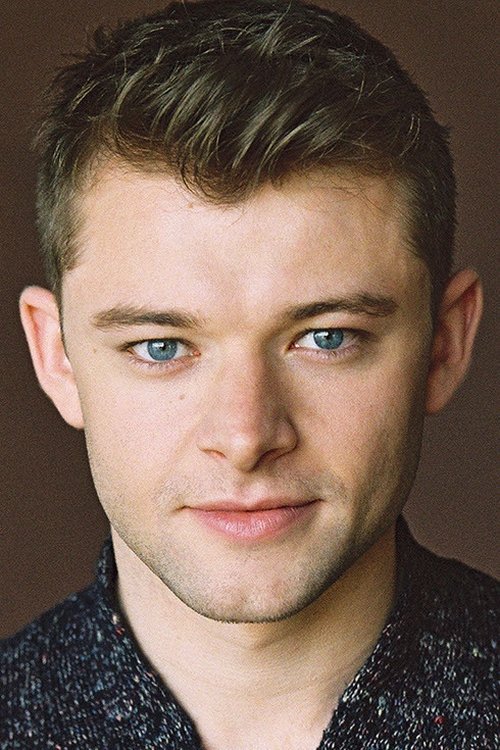 Nico Bellamy as Luke