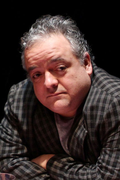 Xando Graça as Jorge