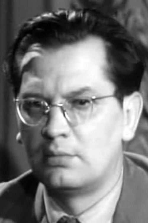 Pavel Samarin as Bukin