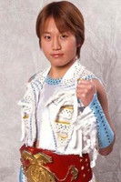 Momoe Ōe as Momoe Nakanishi