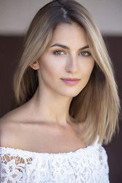 Rasina Alexander as Hayley Bell