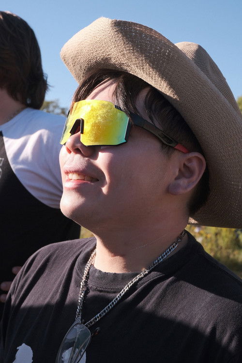 EJ Fernandez as Cute boy