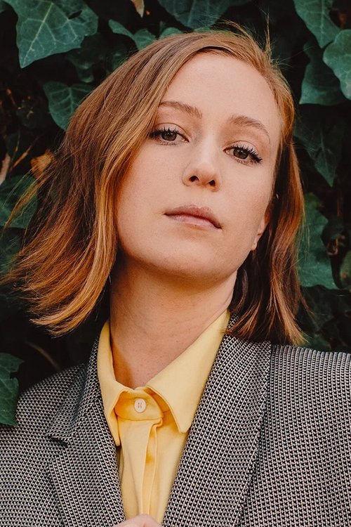 Hannah Einbinder as Ava