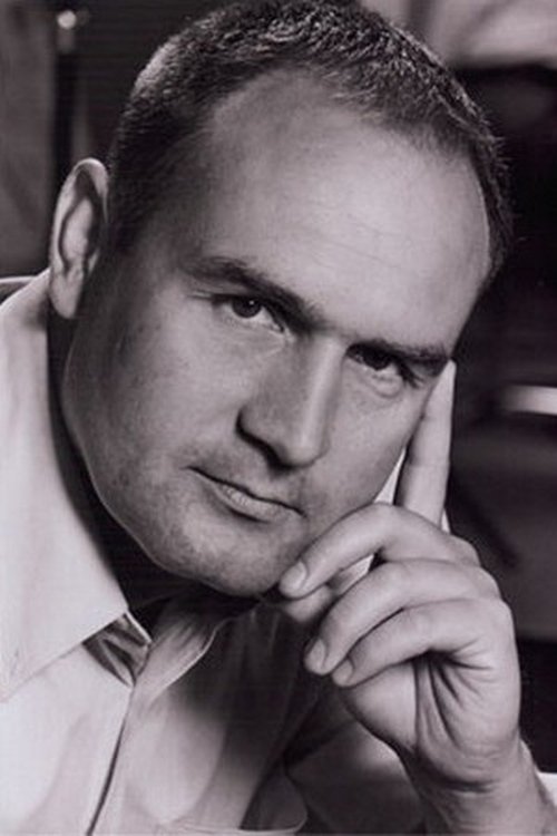 Tomasz Mikołajewski as Physician