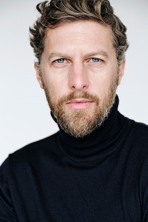 Massimo Nicolini as Gianmassimo Parisi