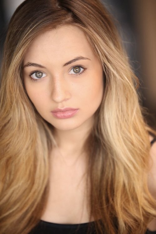 Katie Rose Law as Mariah Smith