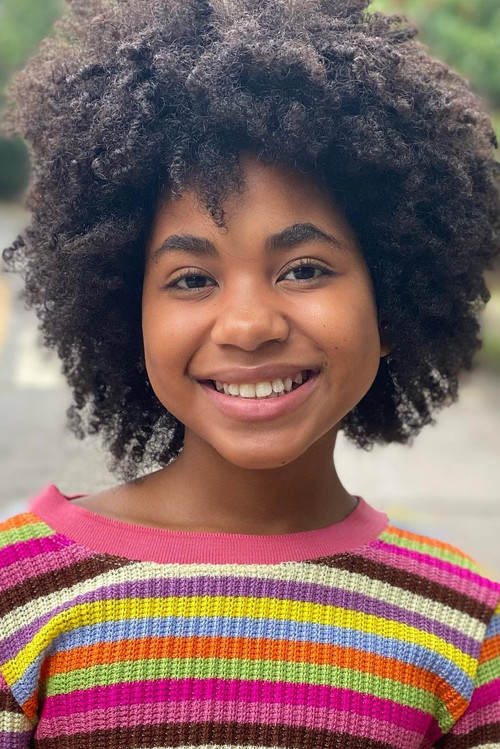 Rihanna Barbosa as Anna Júlia (7 Years)