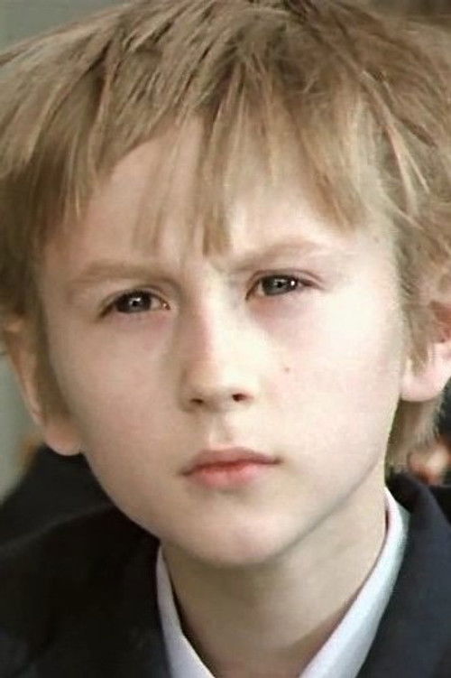 Dima Andriyevski as Вовка Веденеев