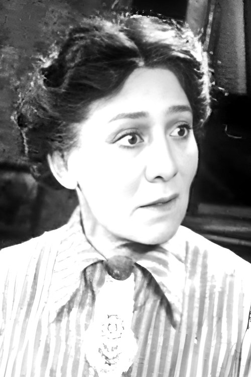 Margaret McWade as Mrs. Challenger
