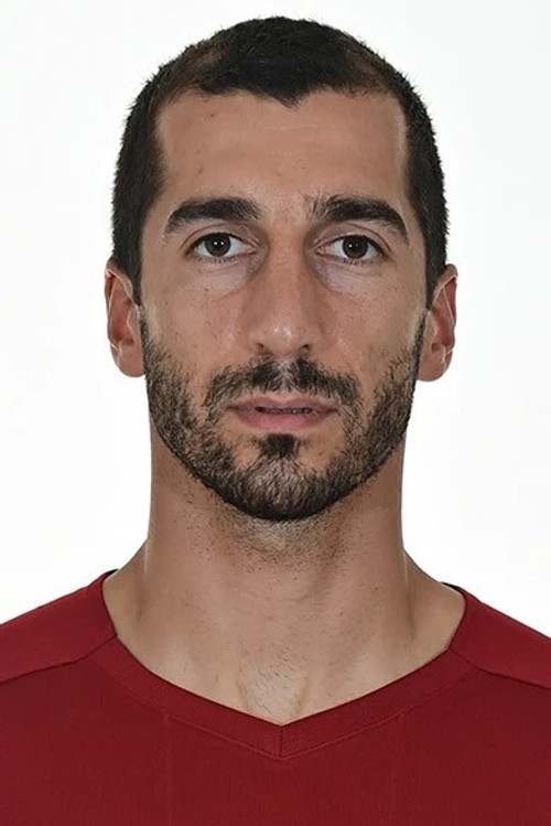 Henrikh Mkhitaryan as Self