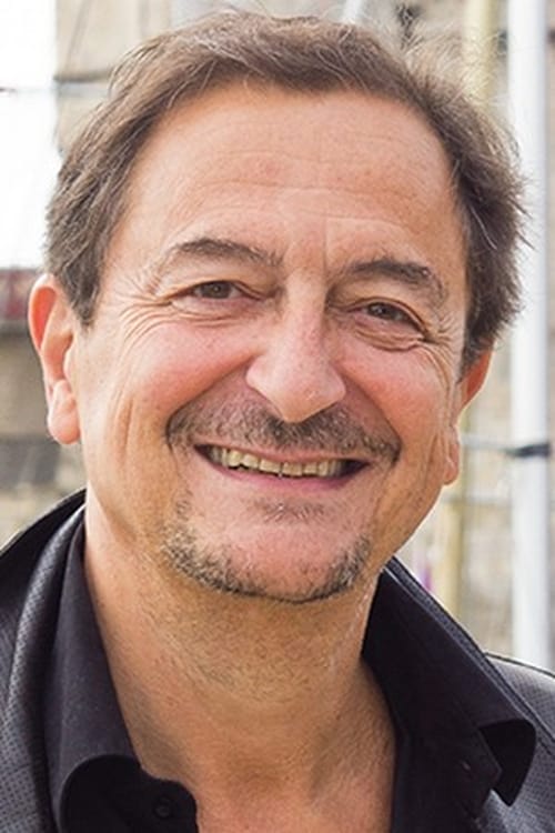 Wladimir Yordanoff as Maître Hubert Delarue