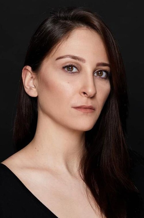 Melodi Özkazanç as Nesrin
