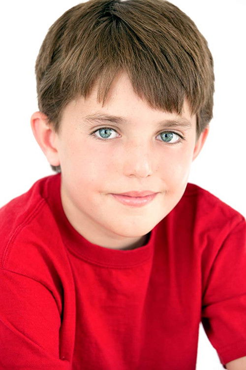 Ben Voloch as Scout Gardiner
