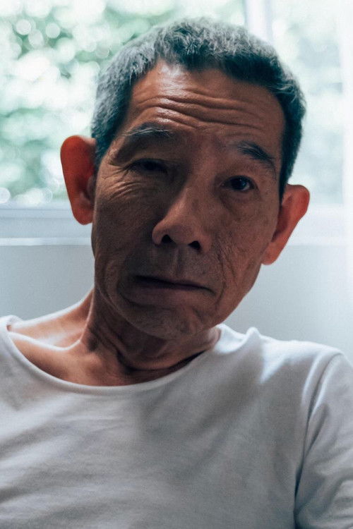 Yang Shi Bin as Ling's Father-in-law