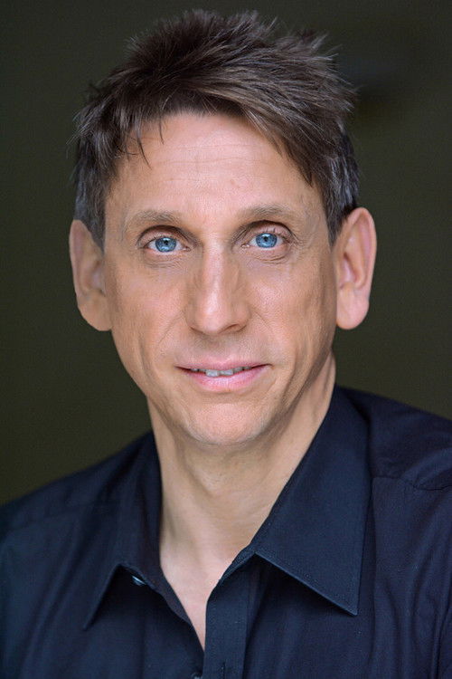 Thorsten Wolf as Vopo Radarkontrolle