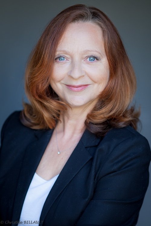 Marie-Laure Dougnac as Gisèle