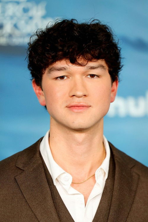 Charlie Bushnell as Luke Castellan